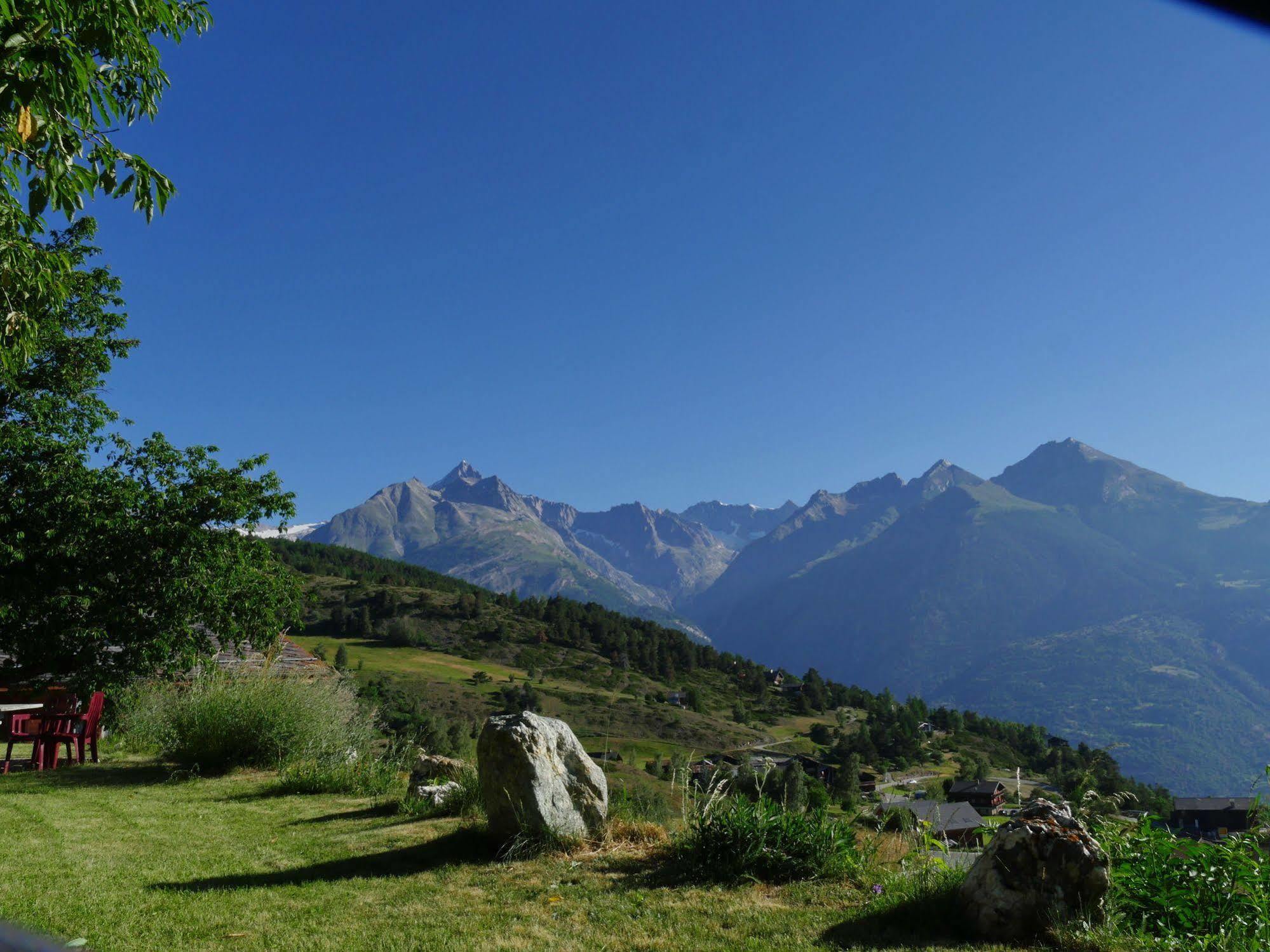 Hotel Alpenblick Zeneggen Екстер'єр фото