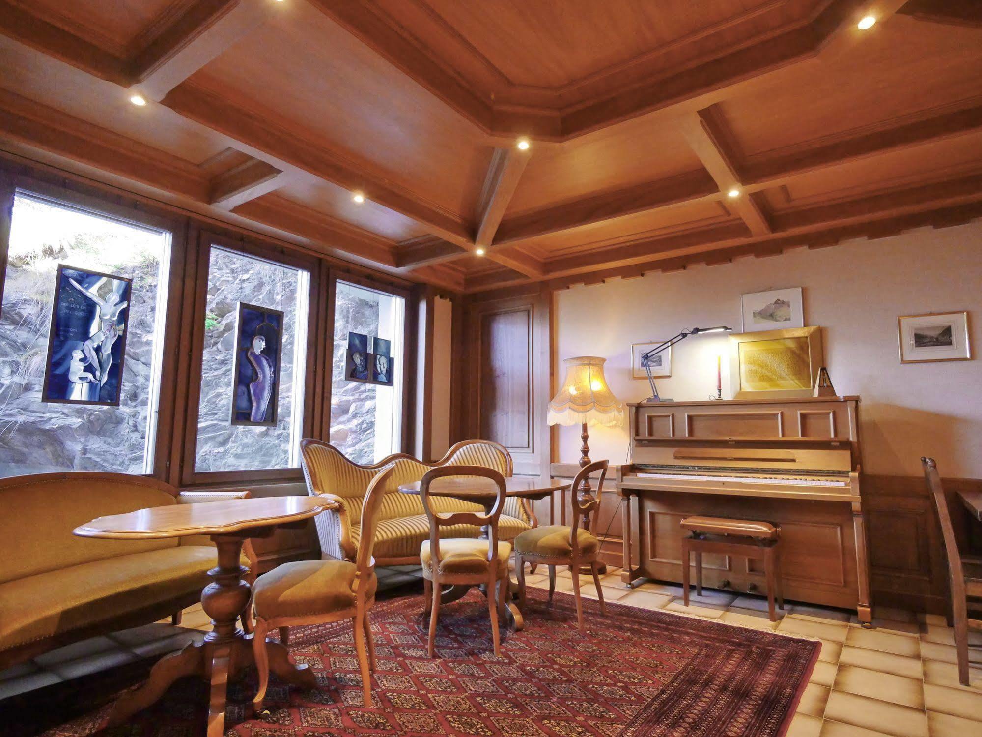 Hotel Alpenblick Zeneggen Екстер'єр фото