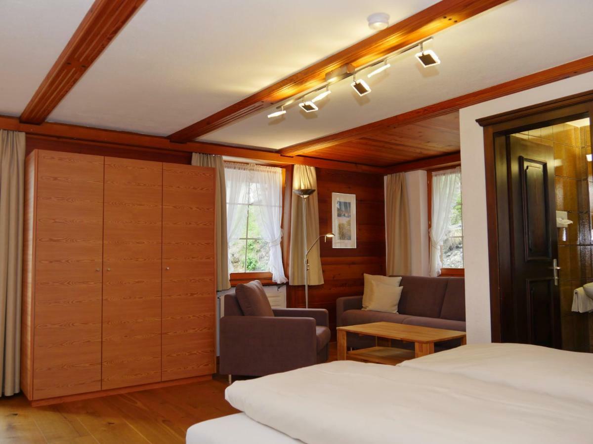 Hotel Alpenblick Zeneggen Екстер'єр фото